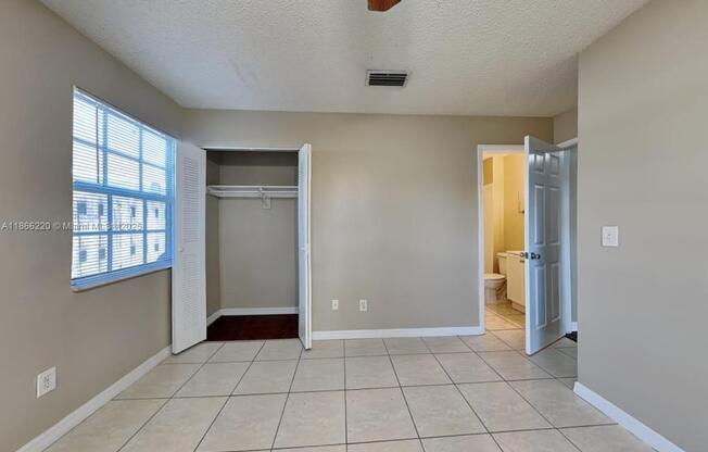 2431 SW 87 TERRACE