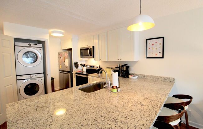 4 beds, 2.5 baths, $650, Unit APARTMENT I