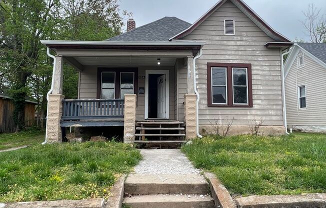 3 bedroom/1 bathroom house