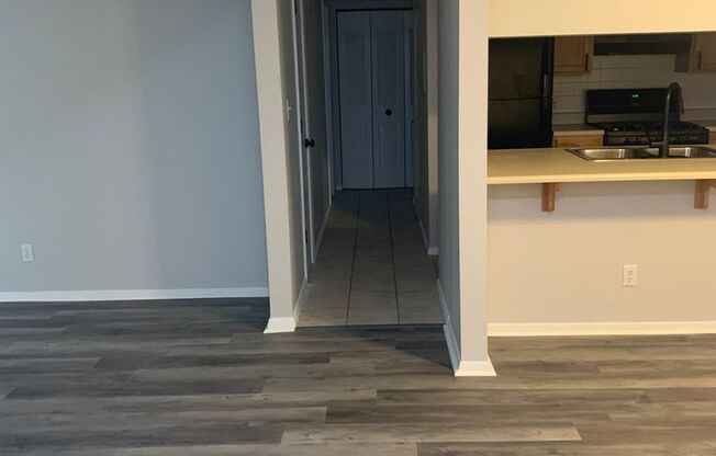 1 bed, 1 bath, 755 sqft, $1,150, Unit 5905H