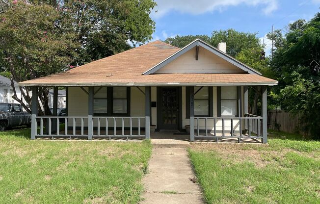 2707 TRICE AVE