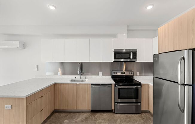 2 beds, 2 baths, 912 sqft, $2,895, Unit 309