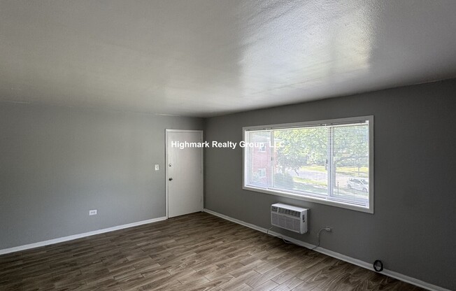 1306 Carol St.