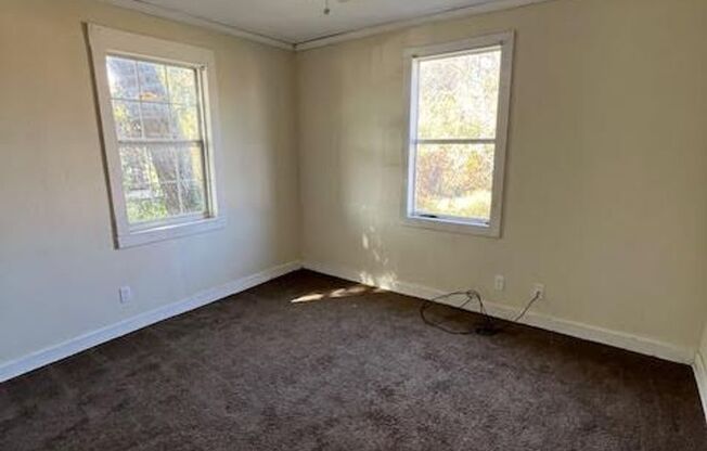 2 beds, 1 bath, $1,150