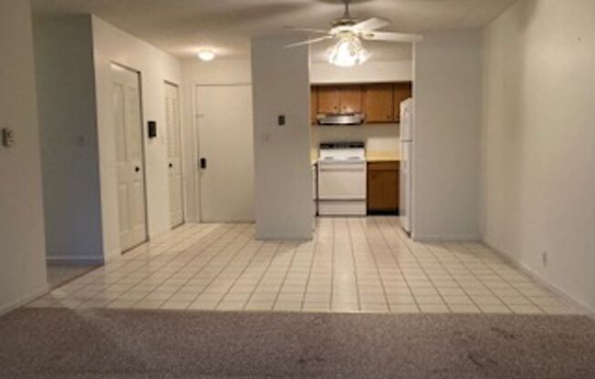 Creekwood Apartments - Farmington