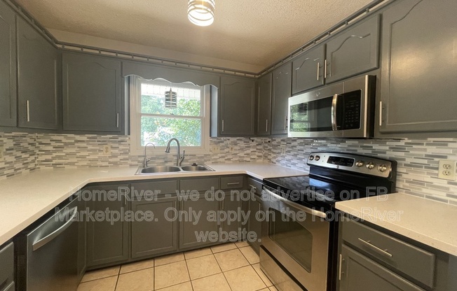 7861 SARAH DR 