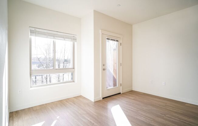 1 bed, 1 bath, 655 sqft, $1,395, Unit 210