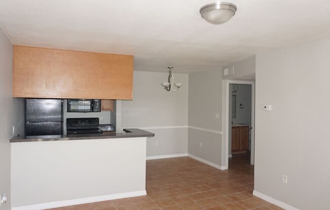 One Bed - One Bath - Water Front - Second Floor