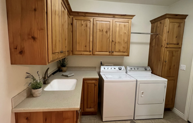 4 beds, 2 baths, $2,700