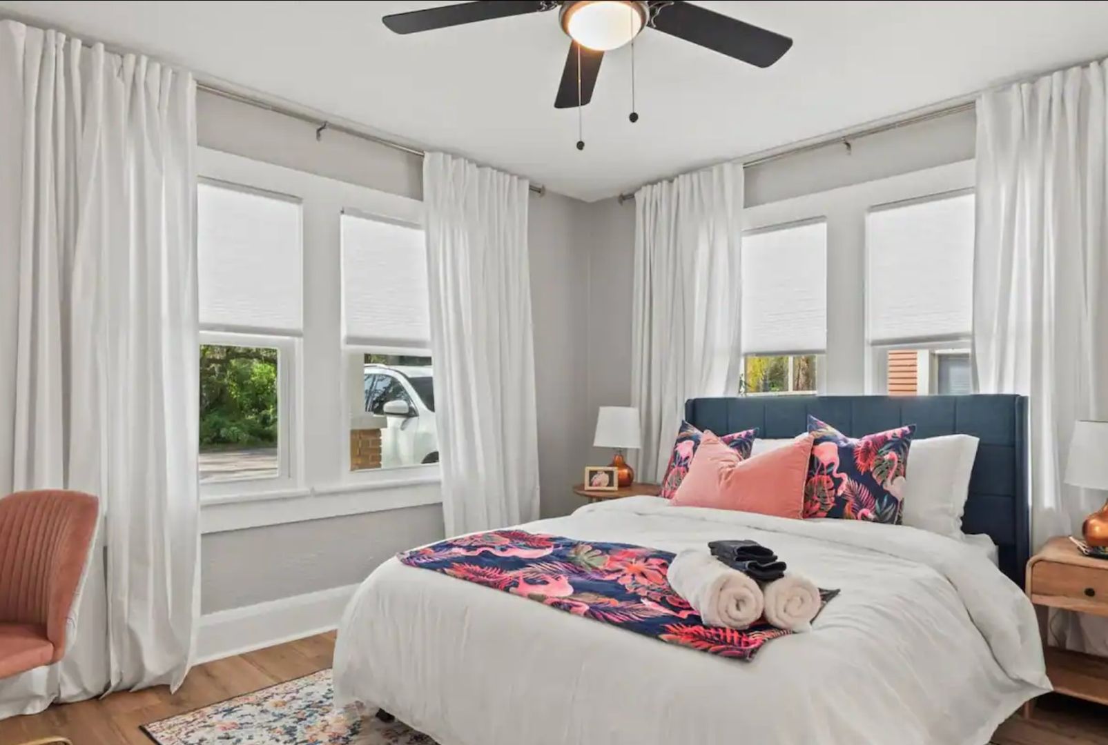 Completely furnished ready to live in just bring your suitcase