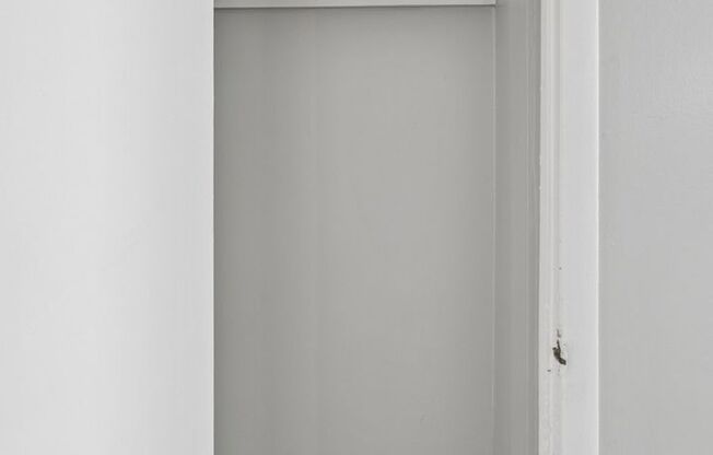 1 bed, 1 bath, 650 sqft, $1,250, Unit A16