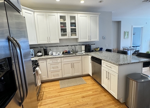 387 West Broadway 4