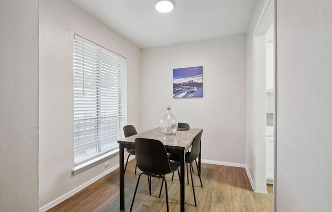 1 bed, 1 bath, 600 sqft, $837, Unit 1048