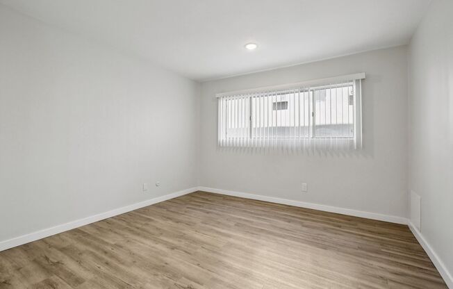 3 beds, 2 baths, 1,350 sqft, $2,895, Unit 303