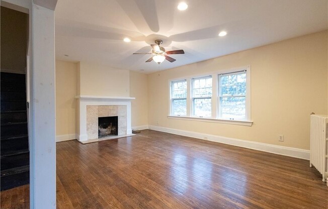 2152 MIDDLEFIELD RD