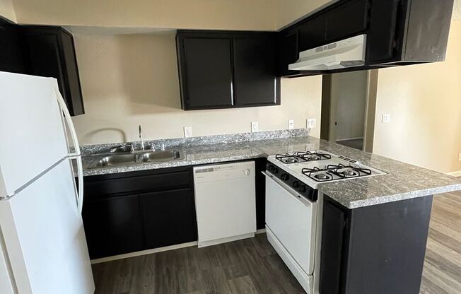 1 bed, 1 bath, 662 sqft, $1,335, Unit 046