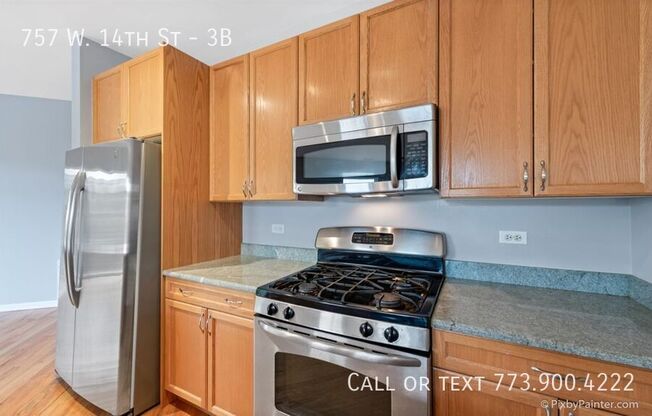 757 W 14 ST