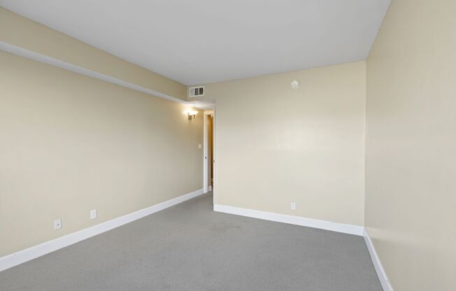 2 beds, 2 baths, $3,795, Unit # 432