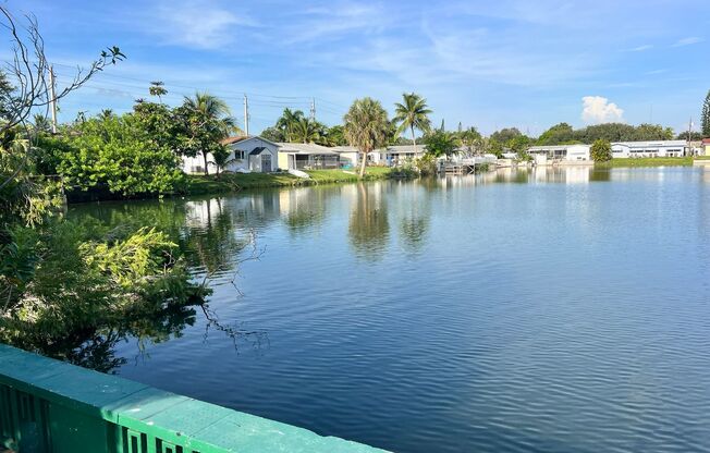 260 SW 8 Ave, Hallandale, FL 33009