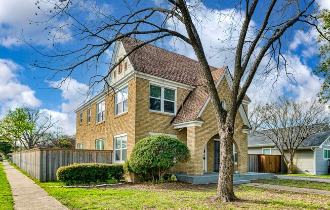 225 S Oak Cliff Blvd