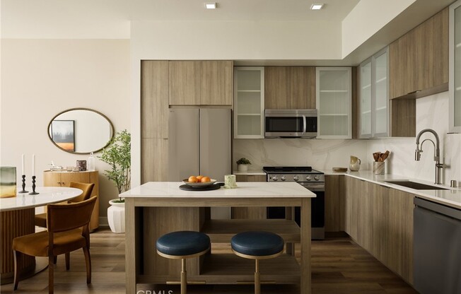 2 beds, 2 baths, 1,106 sqft, $4,395, Unit 439