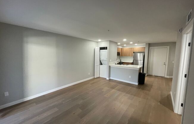 1 bed, 1 bath, 726 sqft, $2,805, Unit B-315