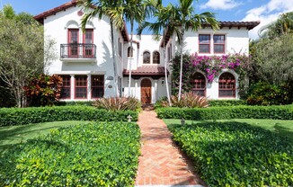 225 Pershing Way