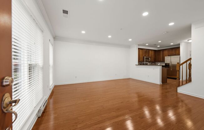 Available September 20! Spacious 3-bedroom, 2.5-bath residence with an attached one-car garage in the gated Potomac Club community.