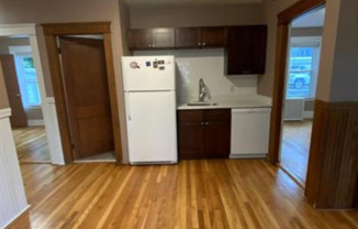 3 beds, 1 bath, 1,200 sqft, $1,950, Unit 1