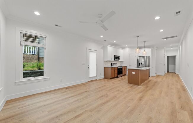 Gorgeous New Construction, Modern Finishes, Spacious Floorplan, Pet Friendly!