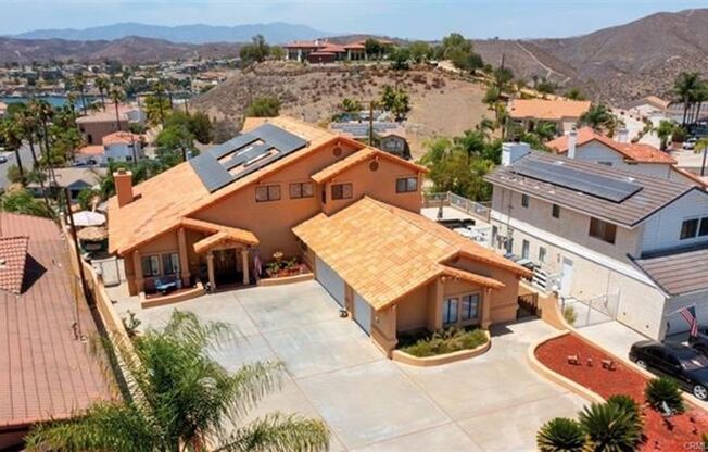 Beautifully upgraded Canyon Lake Home