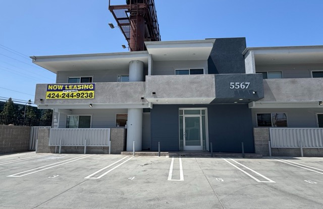 5567 INGLEWOOD BLVD
