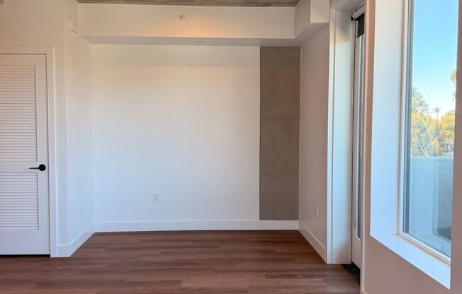 1 bed, 1 bath, 582 sqft, $3,449, Unit 702