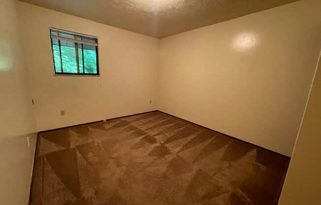 1 bed, 1 bath, $825, Unit 128