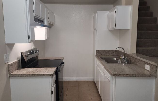 1 bed, 2 baths, 861 sqft, $2,100, Unit # 322