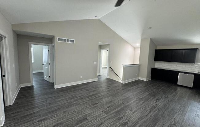5257 N TOBEN CT