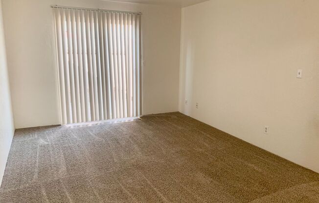 1 bed, 1 bath, 532 sqft, $1,000, Unit 833 Plymouth Dr. NE Apt. A