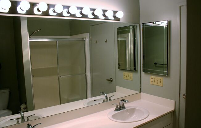 2 beds, 2 baths, $3,800, Unit # 56