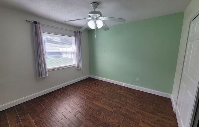 2 beds, 1 bath, $2,100