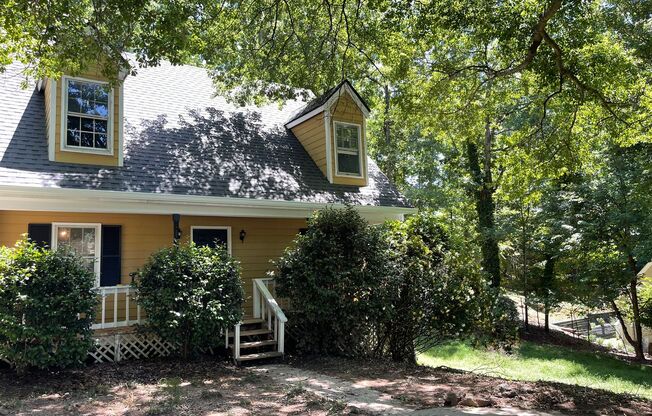 3 BR 2 1/2 Bath home located off Mitchell Bridge Road in West Wood Hills!