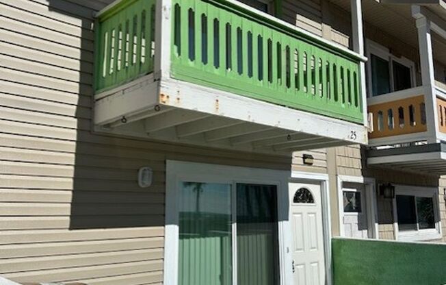 Atlantic Beach Gem!! Beach Life at its best!!