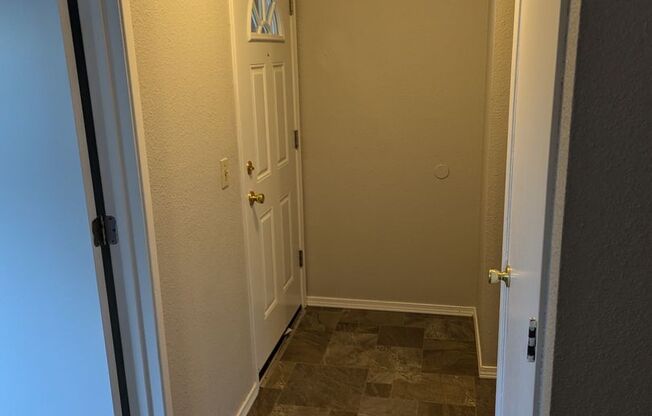 1 bed, 1 bath, 687 sqft, $1,125, Unit 45