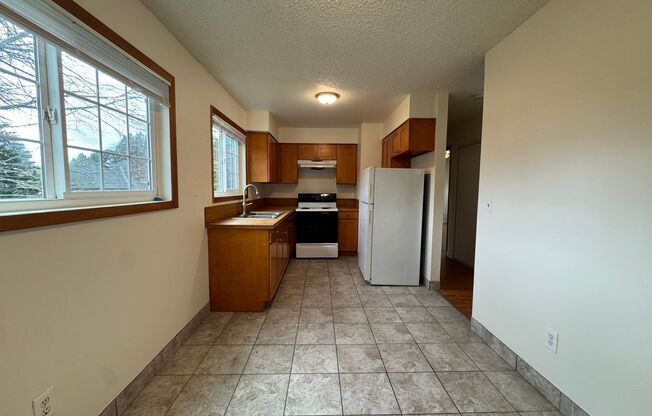 2 beds, 1 bath, 800 sqft, $1,450, Unit 3702 #2