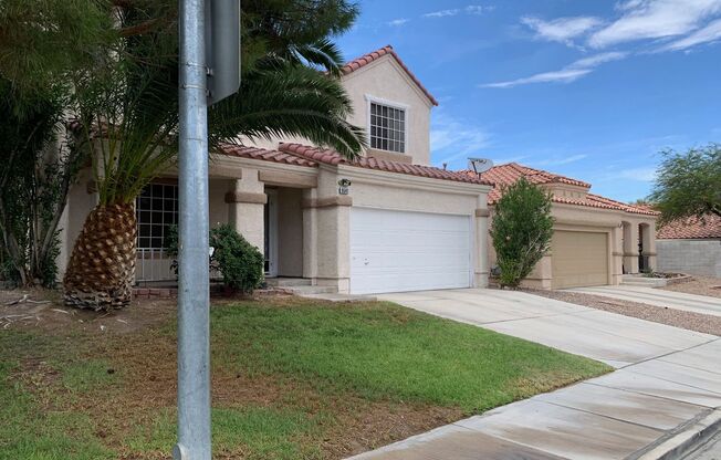 **$500 OFF 1ST MONTH RENT!!** Swimming Pool Paradise in Silverado Ranch