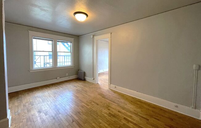 1 bed, 1 bath, 730 sqft, $1,295, Unit 102