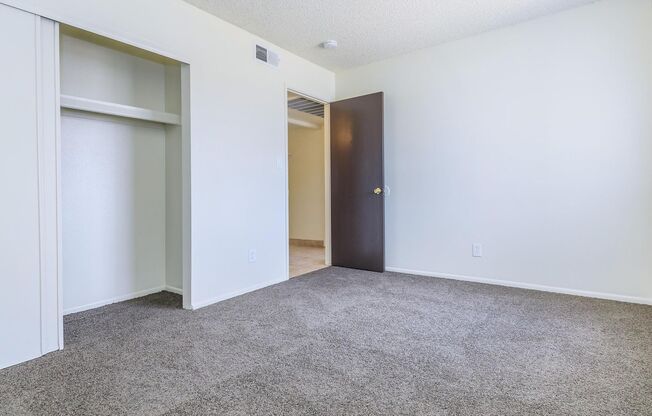 2 beds, 1 bath, 780 sqft, $1,170, Unit 2123