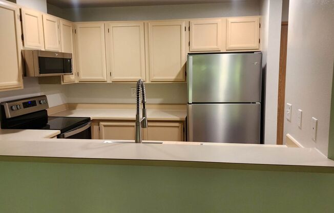 1 bed, 1 bath, 660 sqft, $1,850, Unit 315