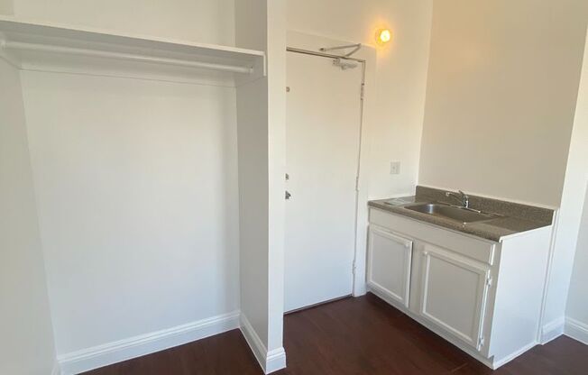 Studio, , 150 sqft, $800, Unit 344