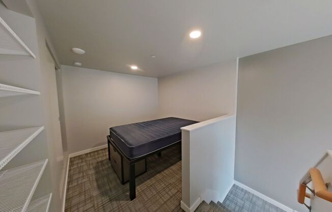 1 bed, 1 bath, 394 sqft, $1,250, Unit 117