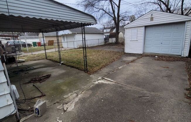 3 Bedroom 1 Bath Home in Eastpointe